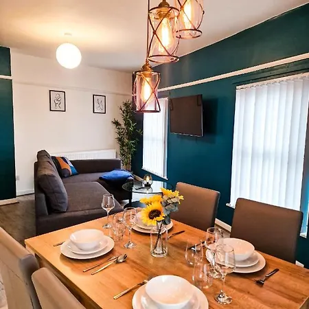 Modern And Spacious Apartment! Liverpool Exterior photo