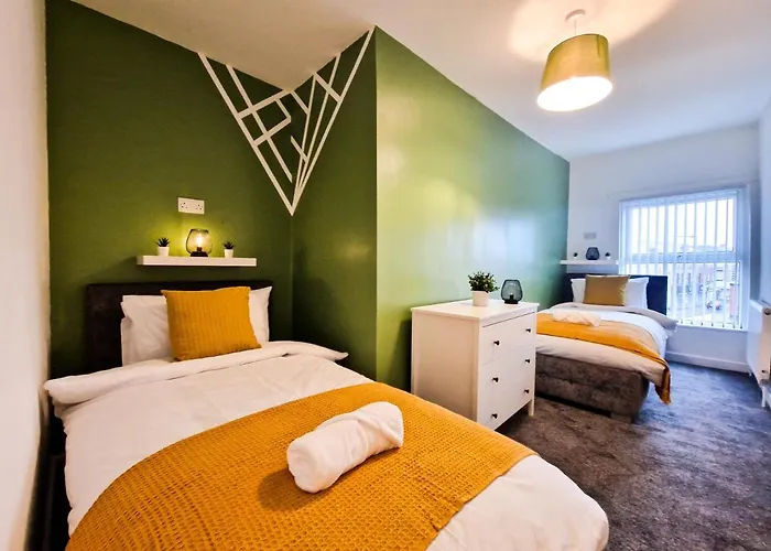 Modern And Spacious Apartment!